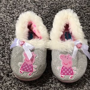 Peppa pig slipper size 5/6